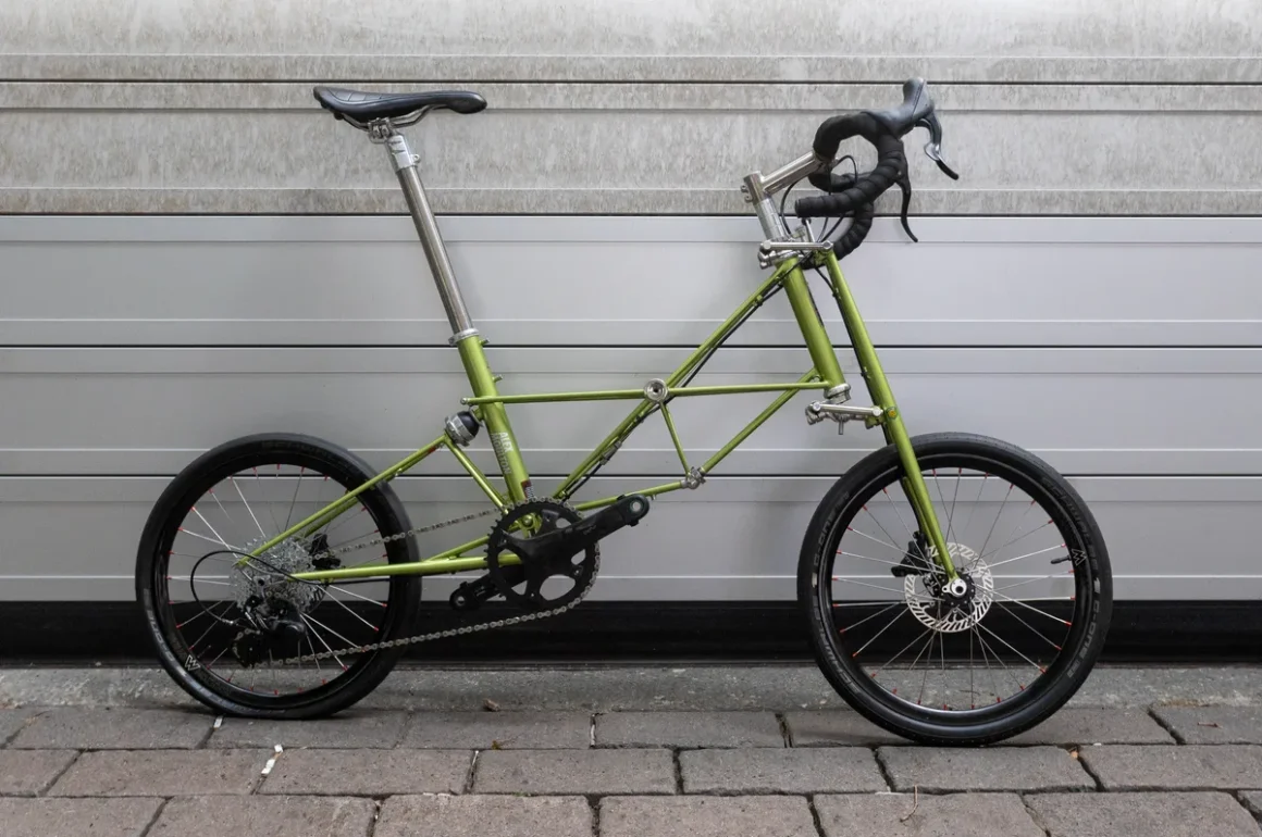 Moulton dviračiai Britų aukščiausios klasės sulankstomų dviračių pasaulyje