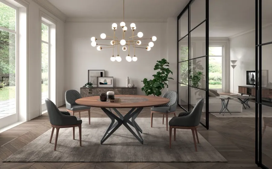 Eleganti valgomojo stalas