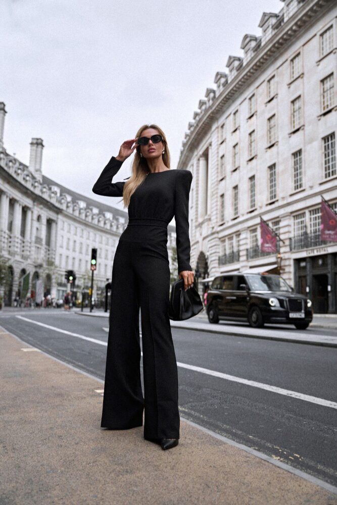 Elegantiškas moteriškas kombinezonas