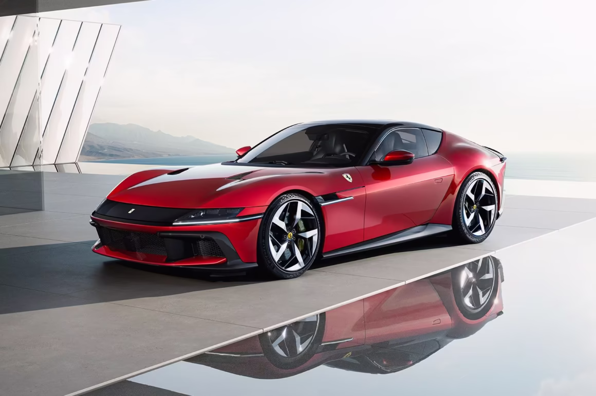 Ferrari 12cilindri Šiuolaikinė oda atmosferiniam V12