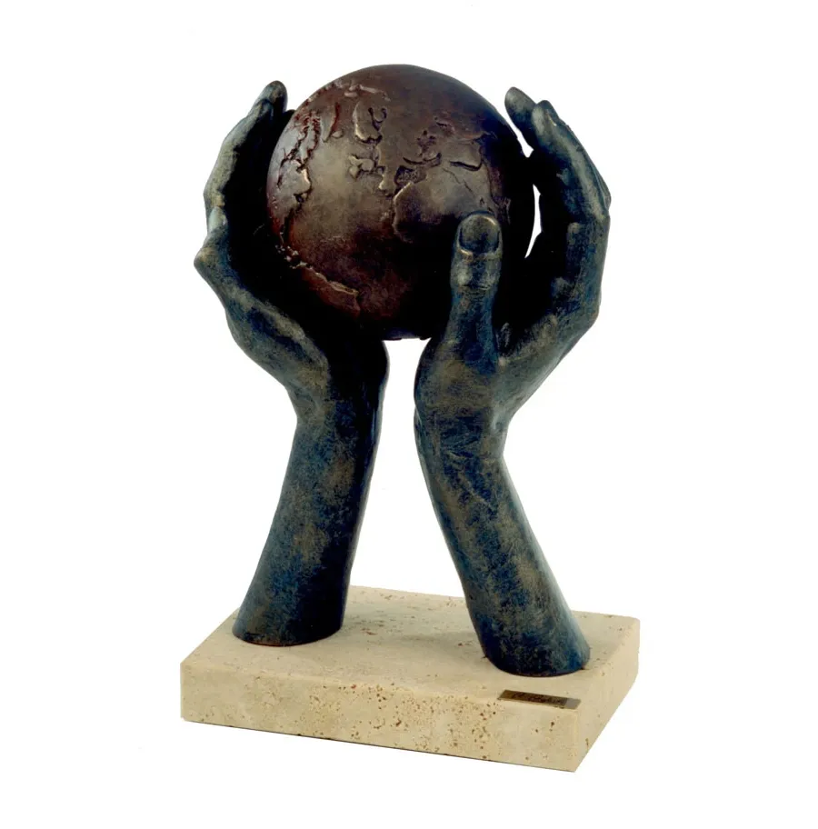 Skulptūra įmonės 15-mečiui