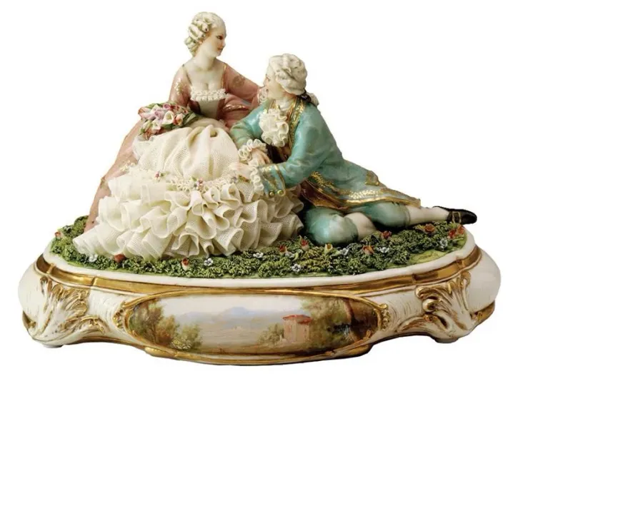 Porcelianinė figūrėlė