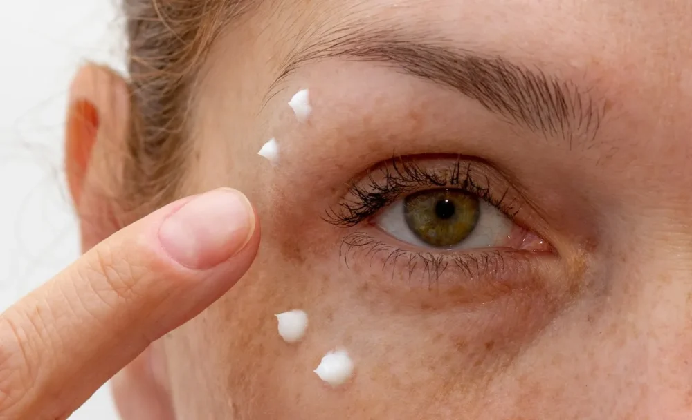 Prabangių Prekės Ženklų Paakių Kremas